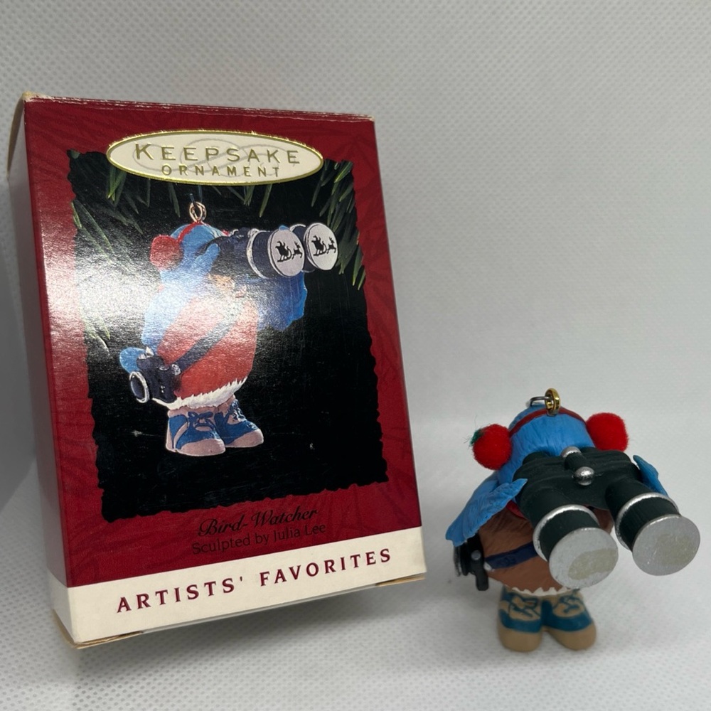 Hallmark 1993 Keepsake Ornament Bird‎ Watcher
